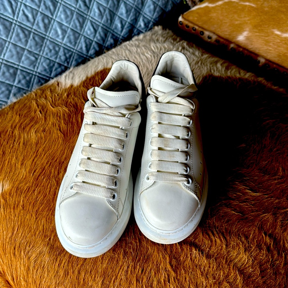 Alexander Mc Queen black and white sneaker size 38